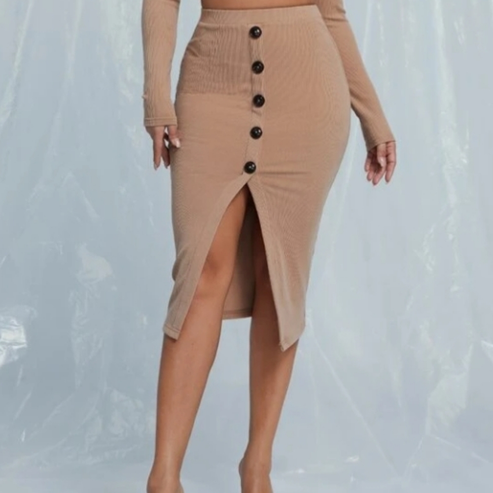 Knit 2pc skirt set sz sm - Picture 3 of 8